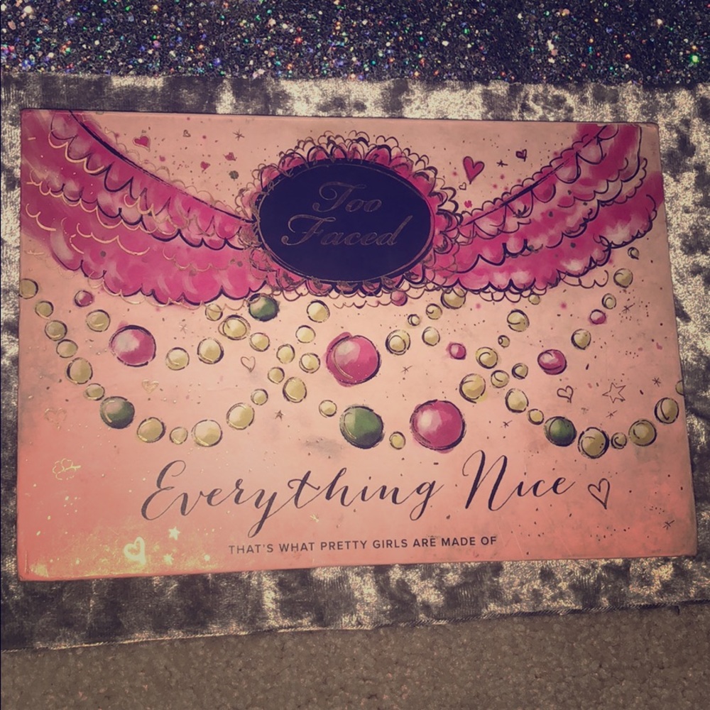 Too Faced Everything Nice Palette Limited Edition